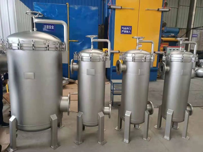 袋式过滤器-袋式过滤器-过滤器-产品中心-烧结网_烧结毡_不锈钢折波滤芯_冲孔板复合网_粉末烧结滤芯_金狮贵宾会